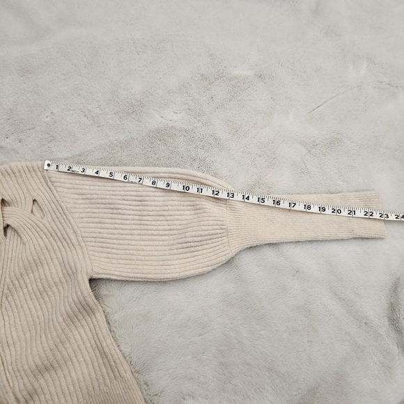 Express Women's Cream Ribbed Button-Up Cardigan - Picture 10 of 13